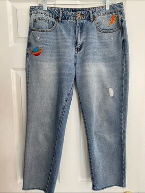 Forever 21 Light Blue Cropped Jeans with Colorful Space Alien Patches Size 32